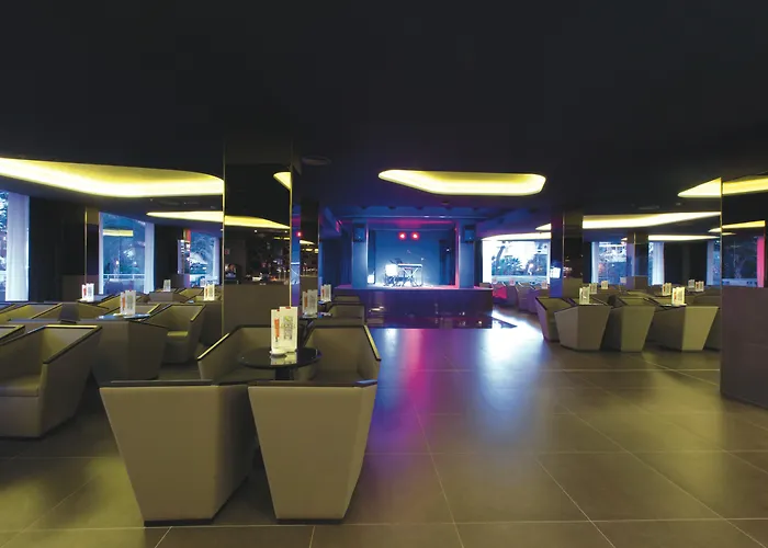 Riu Bravo 4* 플라야 데 팔마