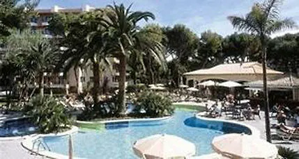 فندق Riu Bravo