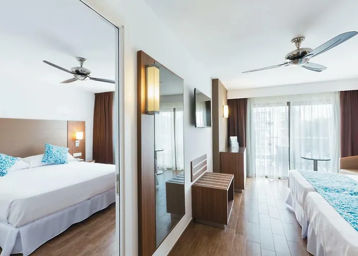 Riu Bravo بلايا ذي بالما